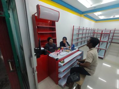 Toko Rak Gondola Minimarket Batusangkar