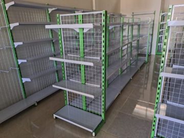 Toko Rak Gondola Minimarket Pesisir Selatan