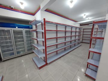 Rak Minimarket di Limapuluh Kota