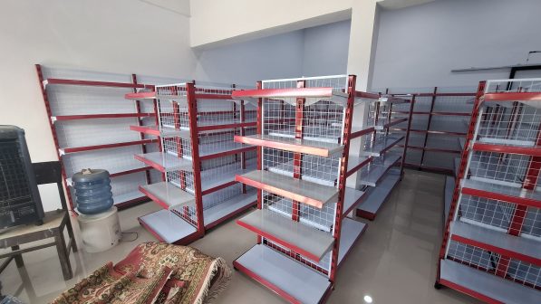 Rak Toko di Sumatera Barat