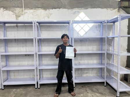 rak siku di padang cocok untuk semua usaha dan penyimpanan